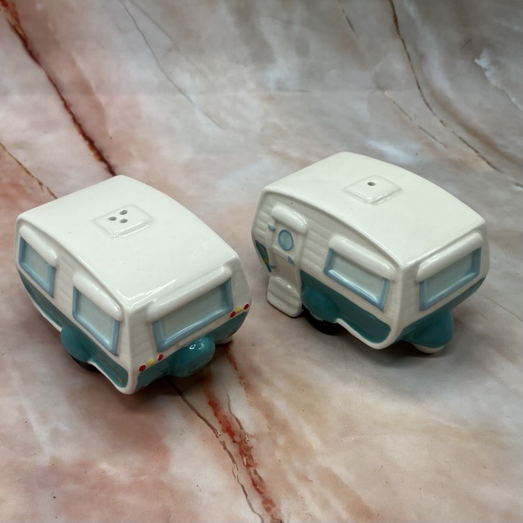 Pair of Ceramic Salt & Pepper Pots | Caravans